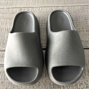 Yeezy Slides - Youth 1US - Onyx